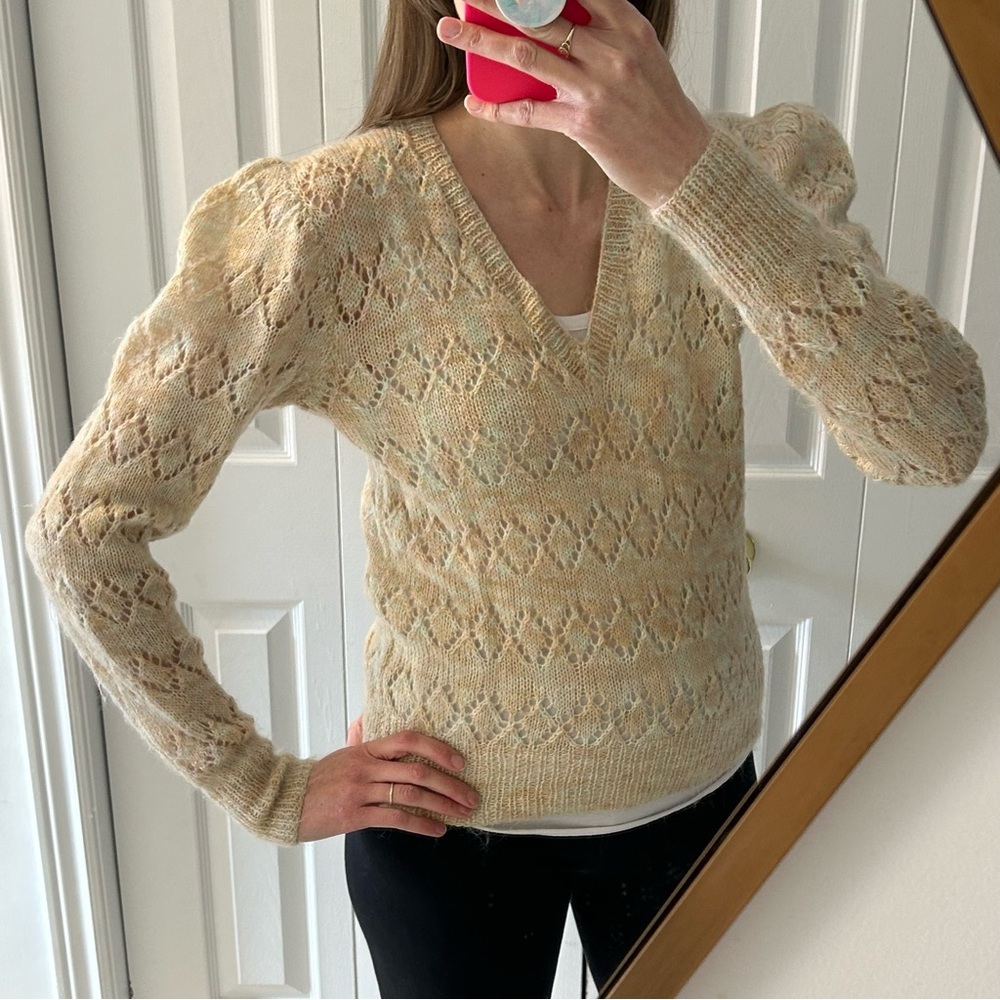 Hand Knit Lace V-Neck Pullover Sweater Size Small